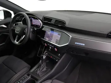 AUDI Q3 Sportback 2 x S-line 40 TDI AHK  Pano  Matrix