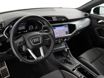 AUDI Q3 Sportback 2 x S-line 40 TDI AHK  Pano  Matrix