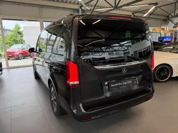 MERCEDES-BENZ V 300 d EditionSport Airmatic Distr 8S…