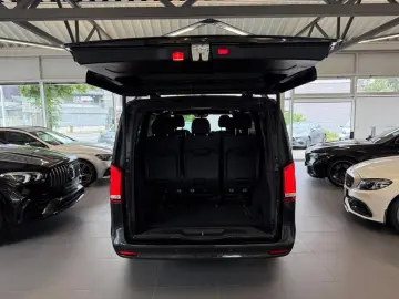MERCEDES-BENZ V 300 d EditionSport Airmatic Distr 8S…