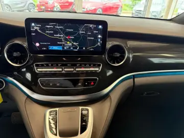 MERCEDES-BENZ V 300 d EditionSport Airmatic Distr 8S…
