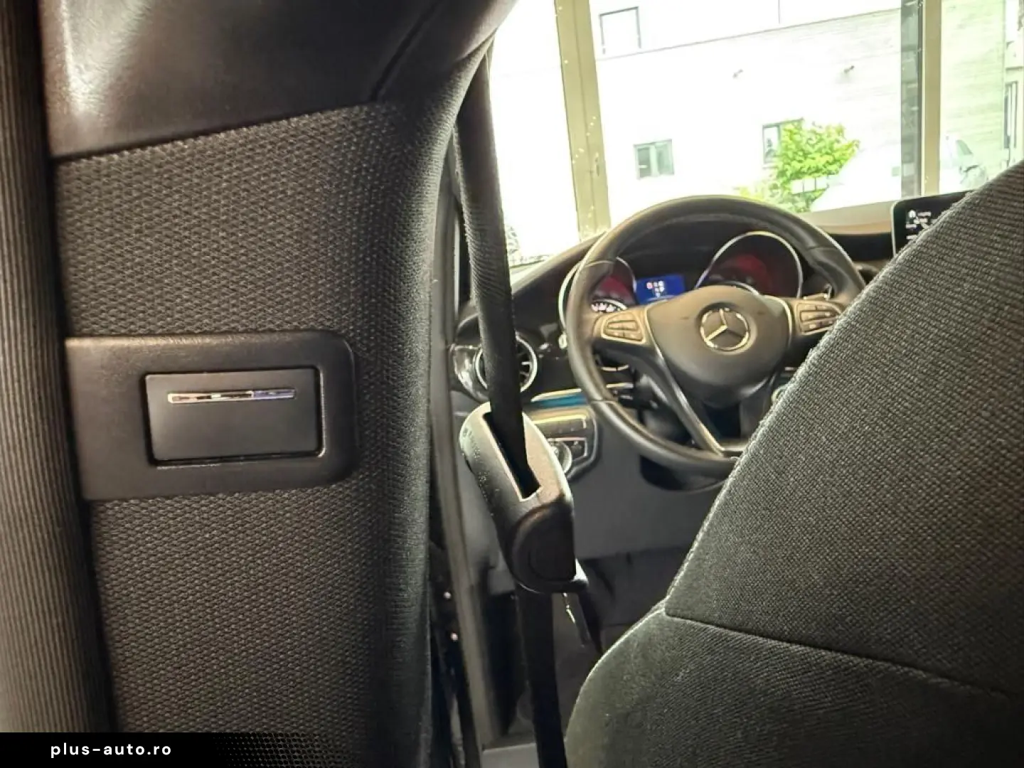 MERCEDES-BENZ V 300 d EditionSport Airmatic Distr 8S&hellip;