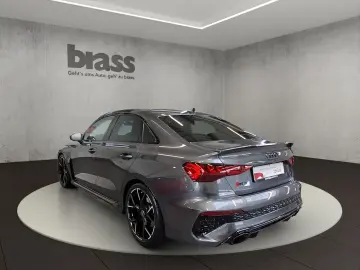 AUDI RS 3 Limousine 3 294(400) kW(PS) S tronic