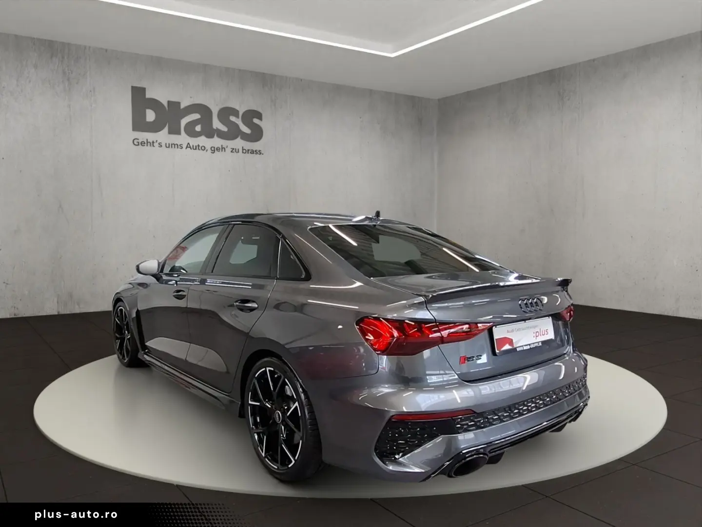 AUDI RS 3 Limousine 3 294(400) kW(PS) S tronic