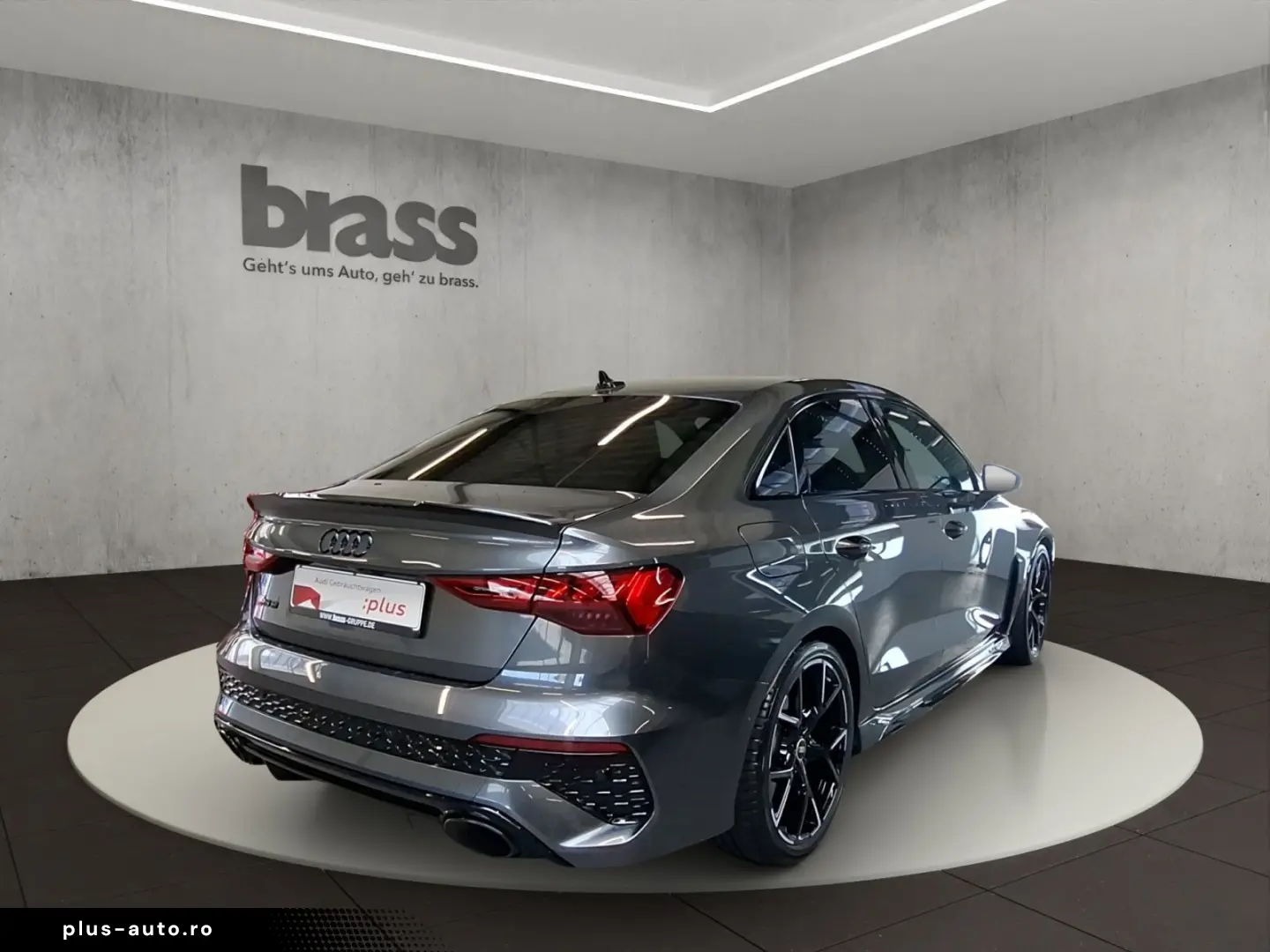 AUDI RS 3 Limousine 3 294(400) kW(PS) S tronic