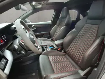 AUDI RS 3 Limousine 3 294(400) kW(PS) S tronic