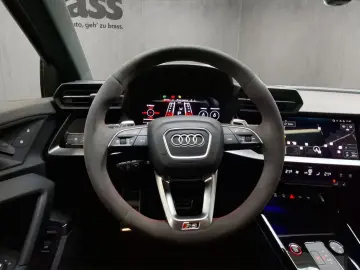 AUDI RS 3 Limousine 3 294(400) kW(PS) S tronic