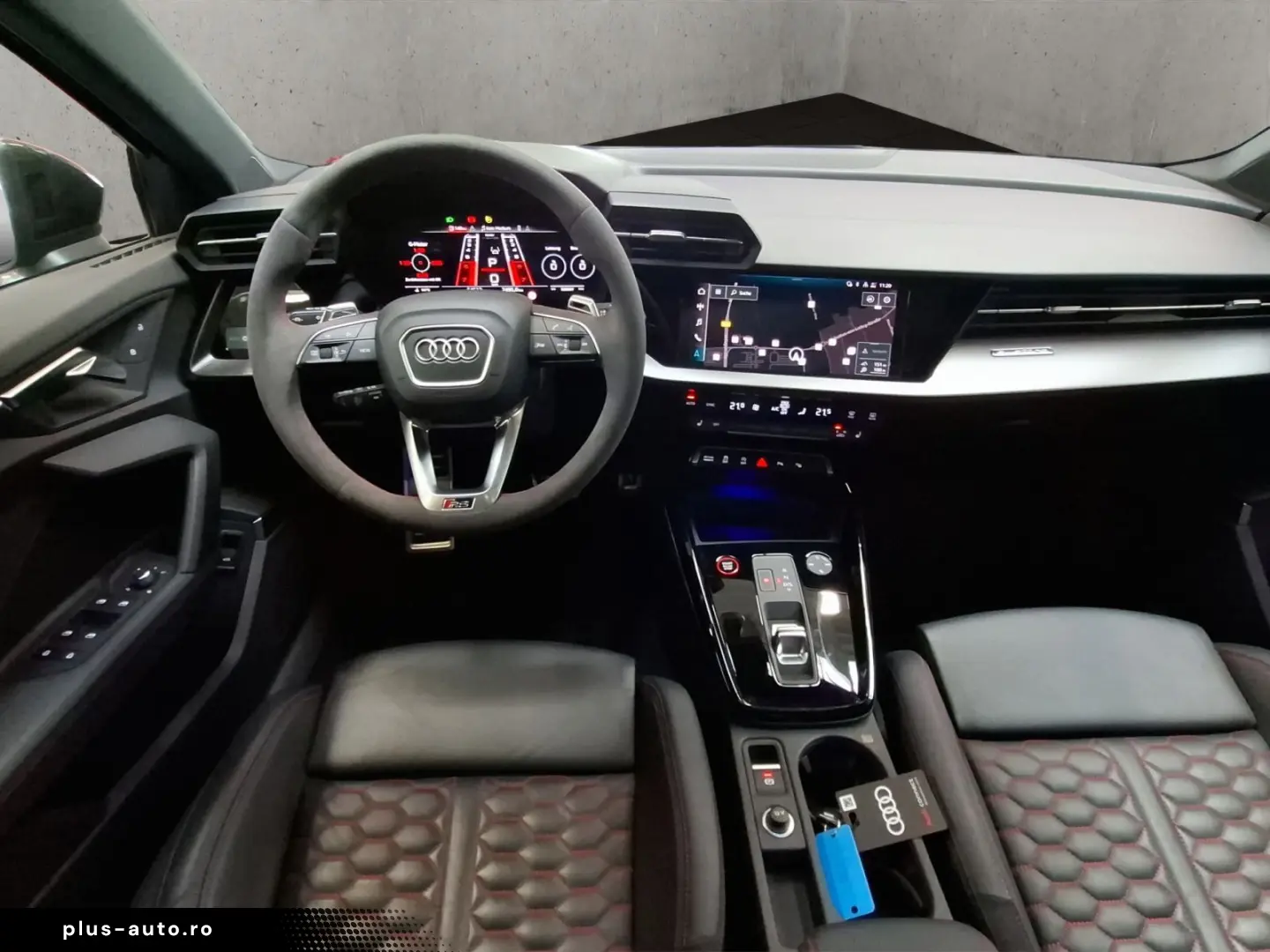 AUDI RS 3 Limousine 3 294(400) kW(PS) S tronic