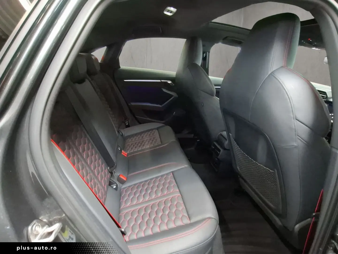 AUDI RS 3 Limousine 3 294(400) kW(PS) S tronic
