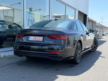 AUDI A8 60 TFSI e Qu. S-Line Matrix Leder 360  Black