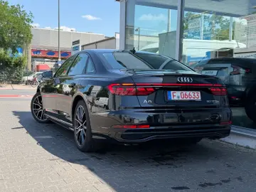 AUDI A8 60 TFSI e Qu. S-Line Matrix Leder 360  Black
