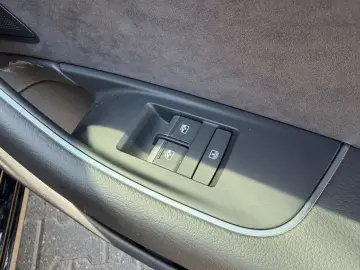 AUDI A8 60 TFSI e Qu. S-Line Matrix Leder 360  Black