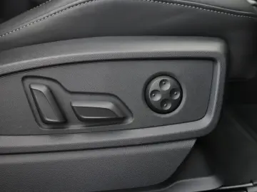 AUDI SQ5 TDI tiptronic