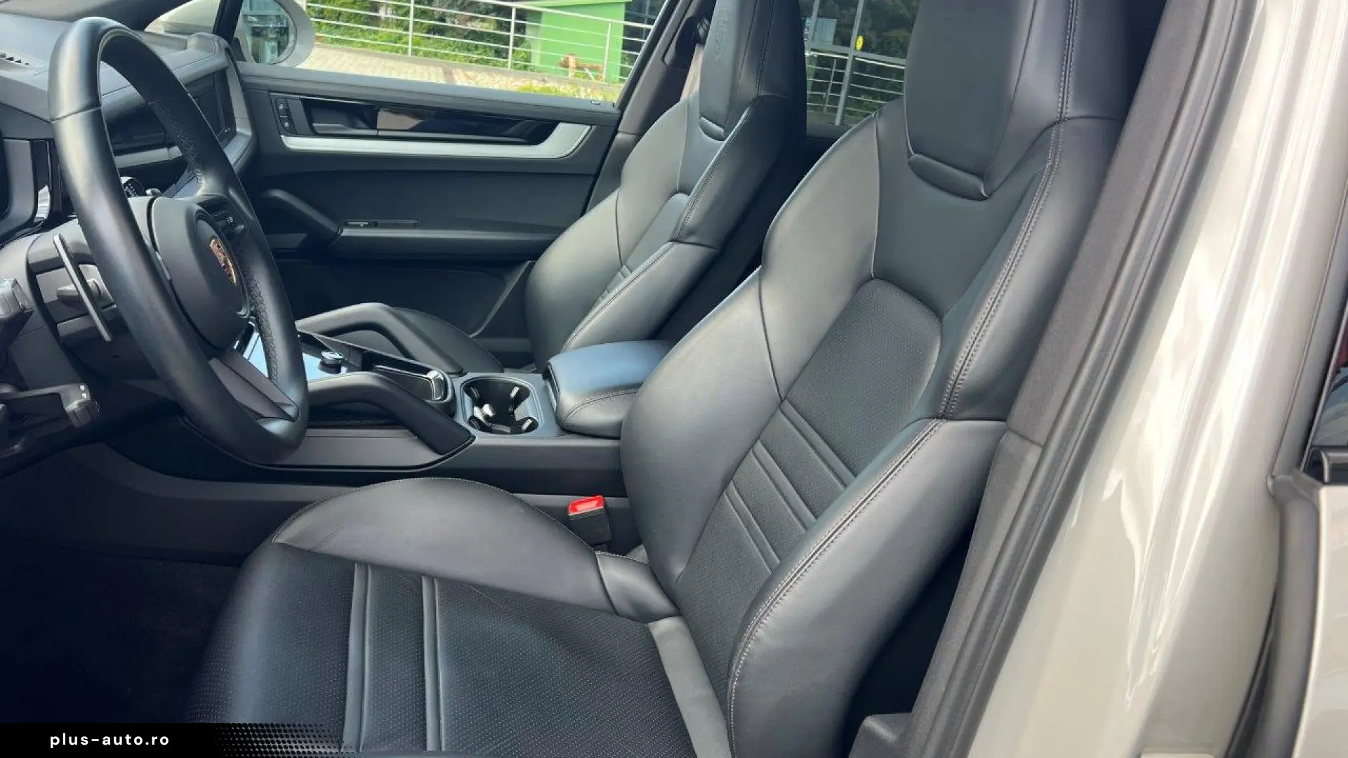 PORSCHE CAYENNE COUPE