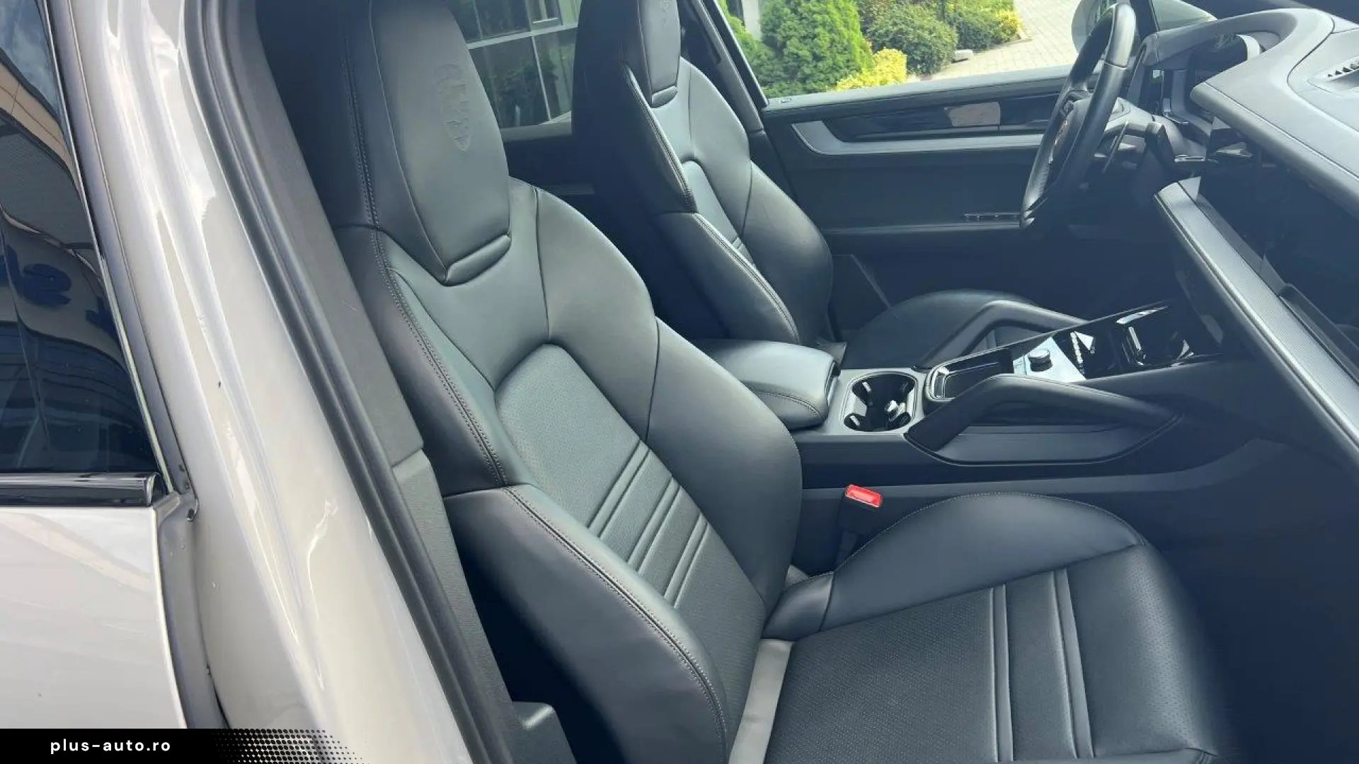 PORSCHE CAYENNE COUPE