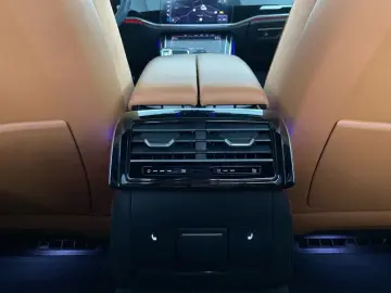 Audi A8 50 TDI quattro S line PANO HUD STHZG AHK 360
