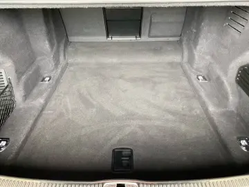 Audi A8 50 TDI quattro S line PANO HUD STHZG AHK 360