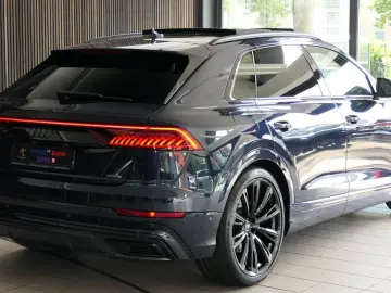AUDI Q8 55 TFSI quattro competiton plus S-Line 23