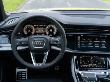AUDI Q8 50 TDI QUATTRO.SLINE.B&O.PANO.SOFT.AHK.2STÜCK