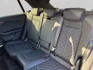 AUDI Q8 50 TDI quattro S Line Pano Matrix Sthz ACC Le