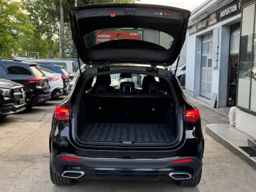 MERCEDES-BENZ GLC 200 4M AMG PANO HEADUP AMB 360 BUR…
