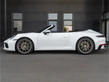 PORSCHE 992 Carrera Cabriolet BOSE