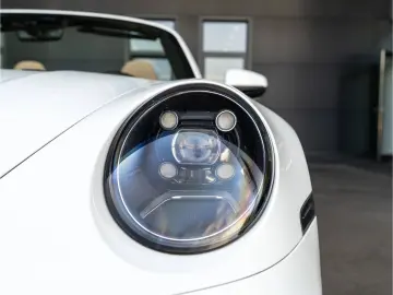 PORSCHE 992 Carrera Cabriolet BOSE