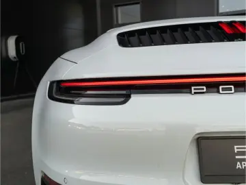 PORSCHE 992 Carrera Cabriolet BOSE