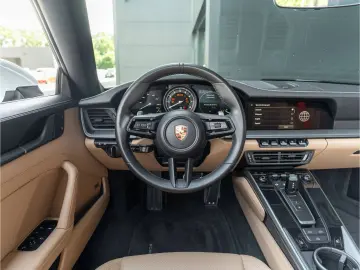PORSCHE 992 Carrera Cabriolet BOSE