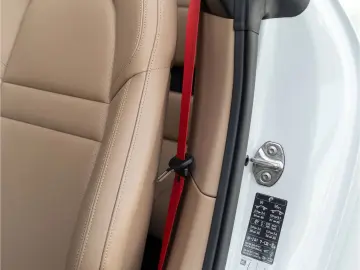 PORSCHE 992 Carrera Cabriolet BOSE