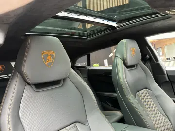 LAMBORGHINI URUS CARBON PACKET