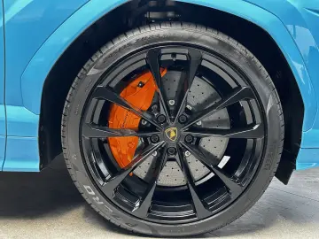 LAMBORGHINI URUS CARBON PACKET
