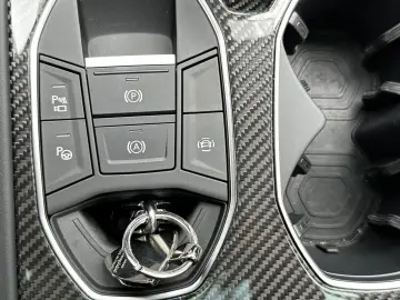 LAMBORGHINI URUS CARBON PACKET
