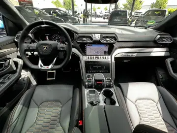 LAMBORGHINI URUS CARBON PACKET