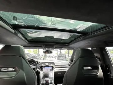 LAMBORGHINI URUS CARBON PACKET