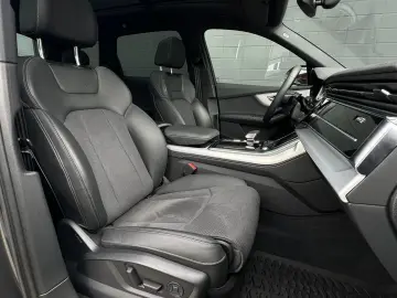 AUDI Q7 50TDI QUATTRO S LINE MATRIX