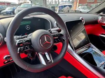 MERCEDES-BENZ SL 43 AMG