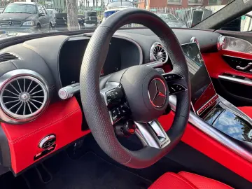 MERCEDES-BENZ SL 43 AMG