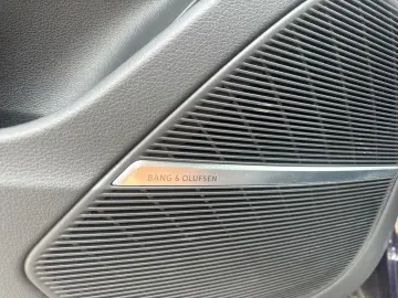 AUDI SQ8 TFSI MATRIX PANO