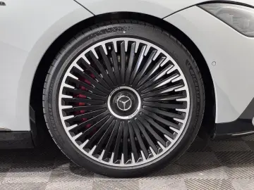 MERCEDES-BENZ EQE 53 AMG 4M  Night II  Hyper Sitzkli…