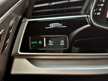 AUDI Q7 50TDI qu S LINE BLACK PANO MEMORY