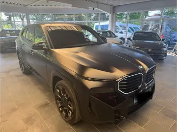 BMW XM Label CARBON BLACK FROZEN