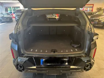 BMW XM Label CARBON BLACK FROZEN