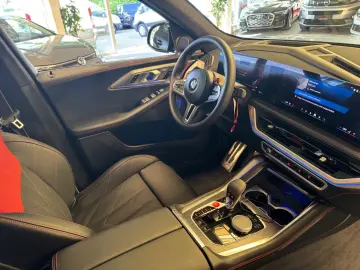 BMW XM Label CARBON BLACK FROZEN