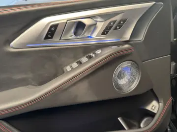 BMW XM Label CARBON BLACK FROZEN