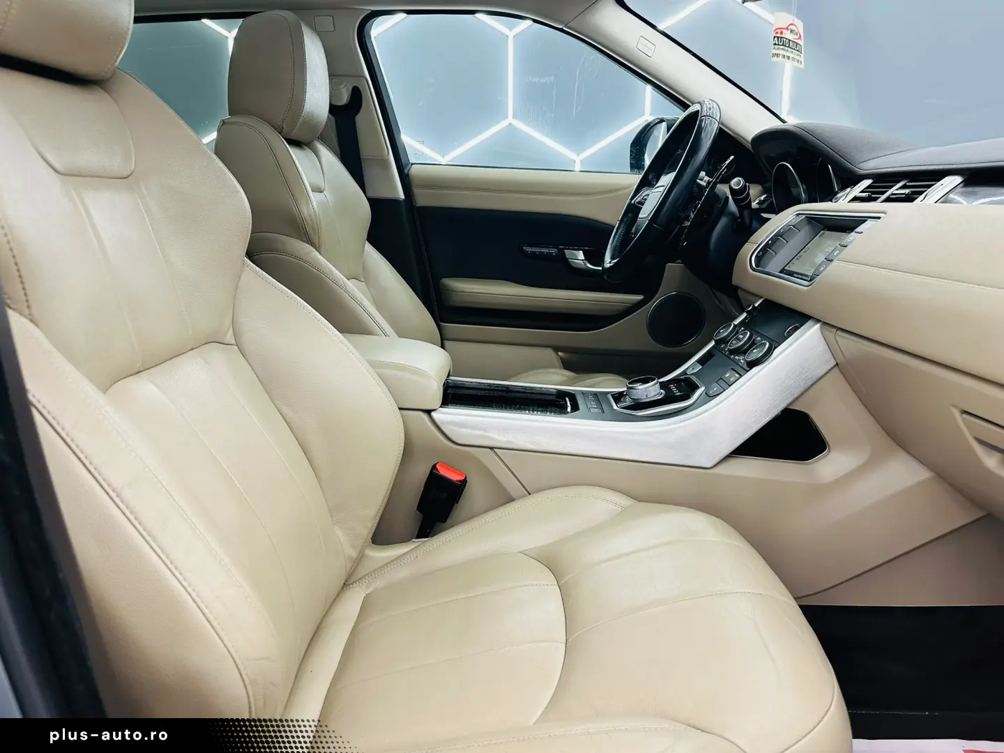 LANDROVER RANGE-ROVER-EVOQUE 2016 2.0D E6 Garantie 12 Luni R