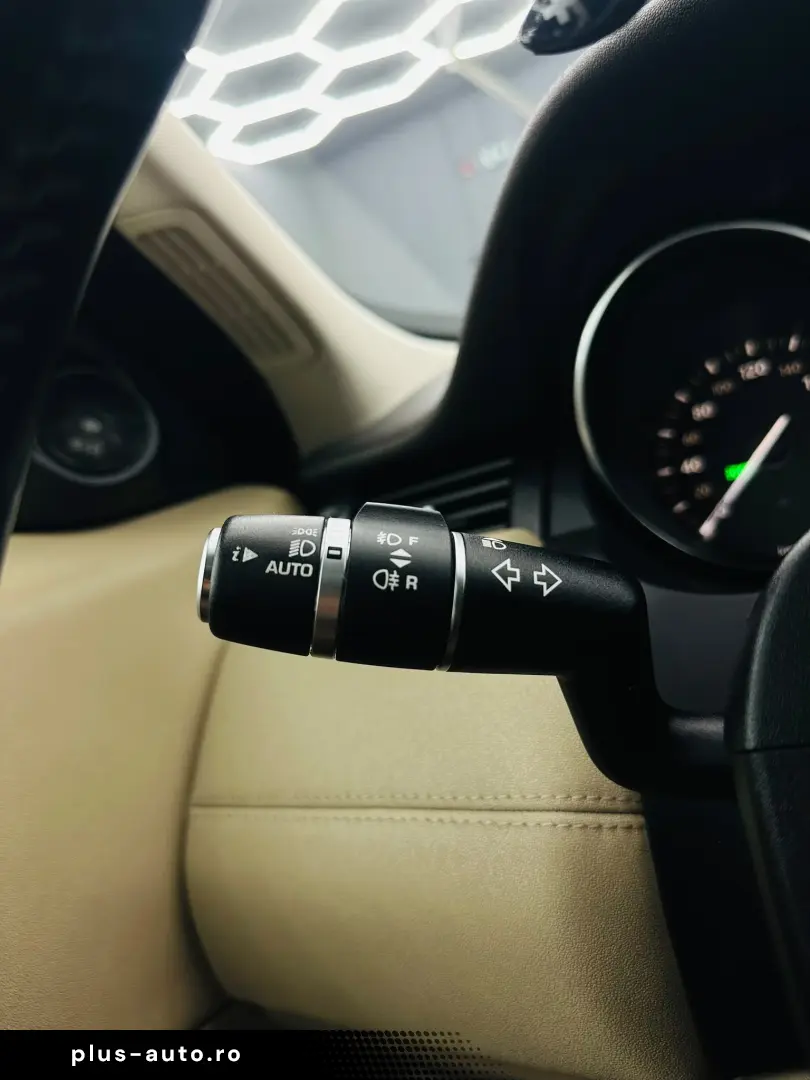 LANDROVER RANGE-ROVER-EVOQUE 2016 2.0D E6 Garantie 12 Luni R