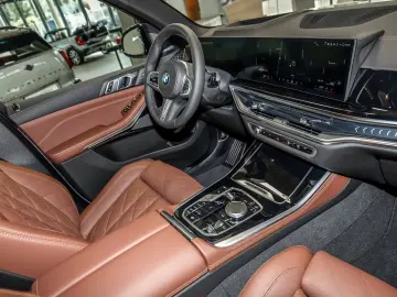 BMW X5 xDrive30d M Sport Pro HuD AHK Pano Stand.