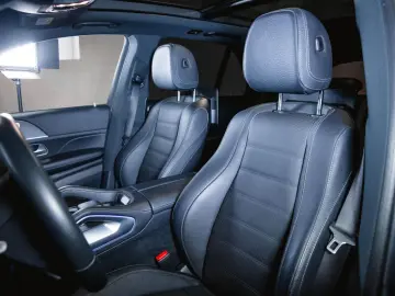 MERCEDES-BENZ GLE 400 d 4M Night Pakek AHK