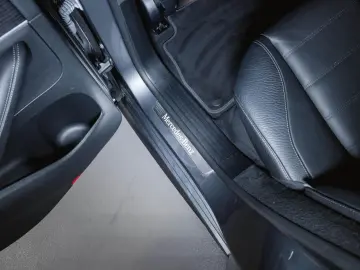 MERCEDES-BENZ GLE 400 d 4M Night Pakek AHK